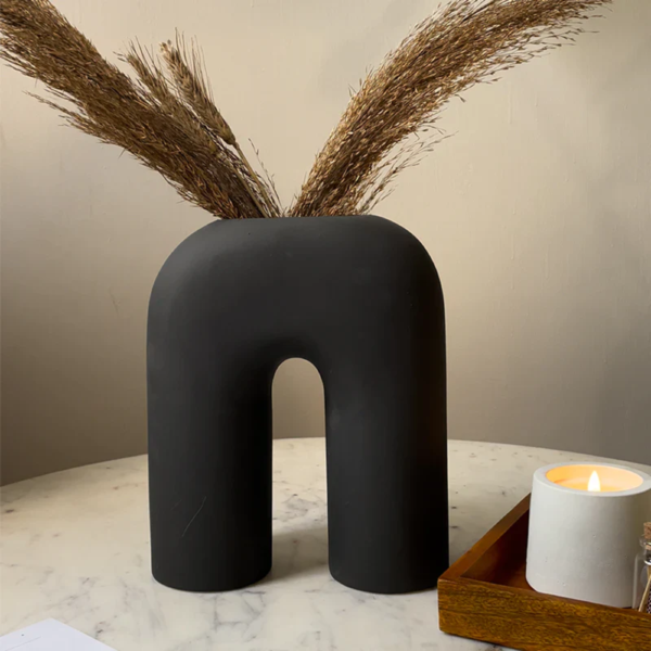 Vogue U-Shaped Vase